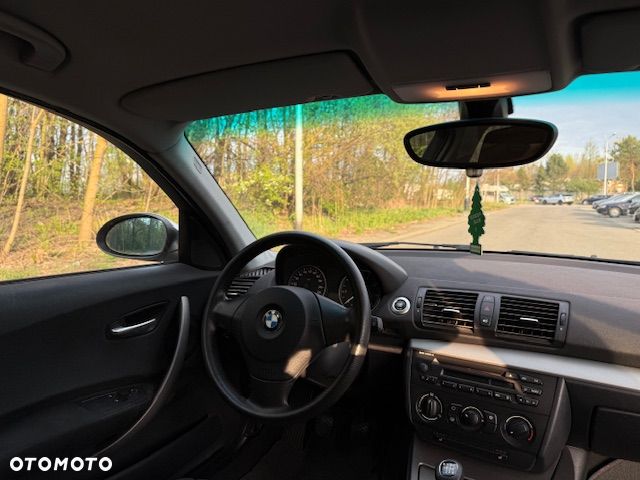 BMW Seria 1 116i - 4