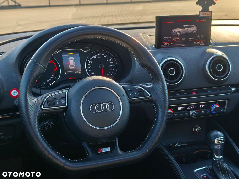 Audi A3 Sportback 2.0 TDI clean diesel Quattro Ambiente S tronic - 11