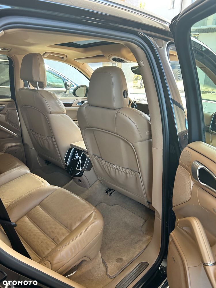 Porsche Cayenne S - 6
