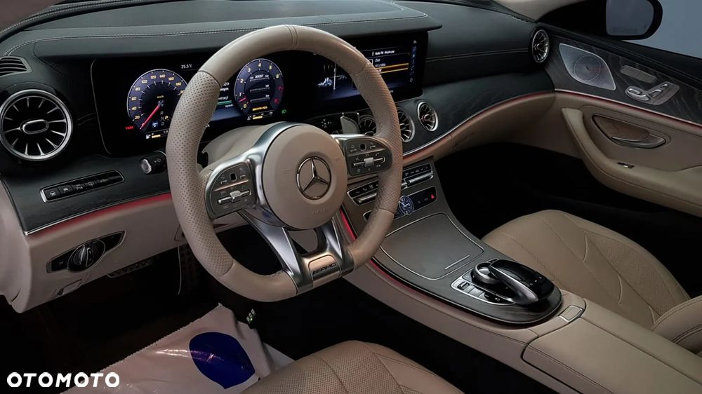 Mercedes-Benz CLS - 16