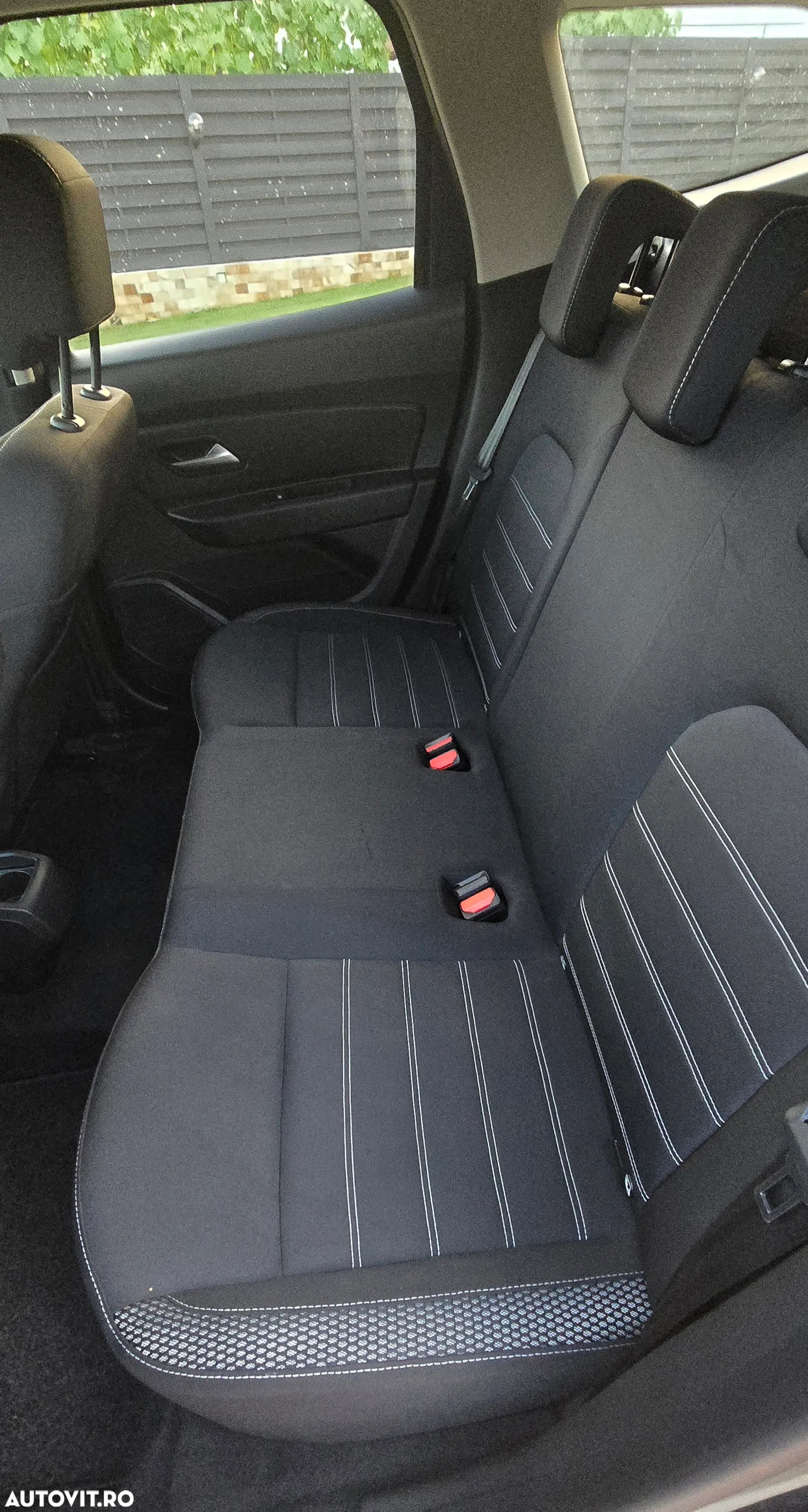 Dacia Duster TCe 150 GPF Prestige - 8