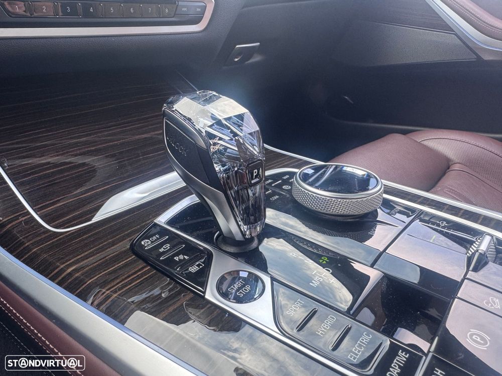 BMW X5 45 e xDrive Pack M - 16