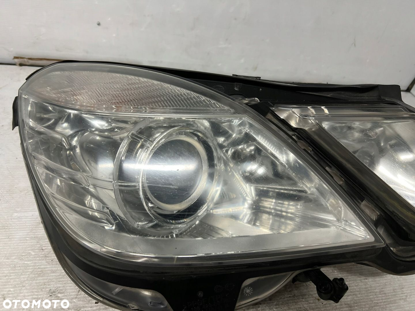 LAMPA XENON PRZÓD PRAWY MERCEDES E-KLASA W212 A2128205861 UK - 3