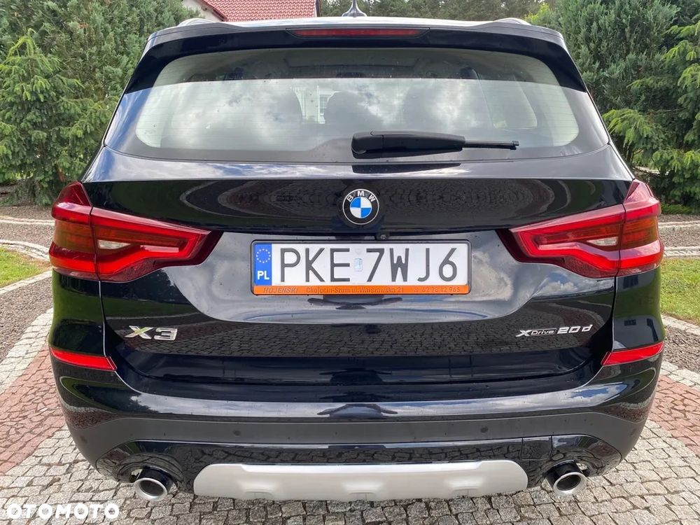 BMW X3 xDrive20d Luxury Line - 7