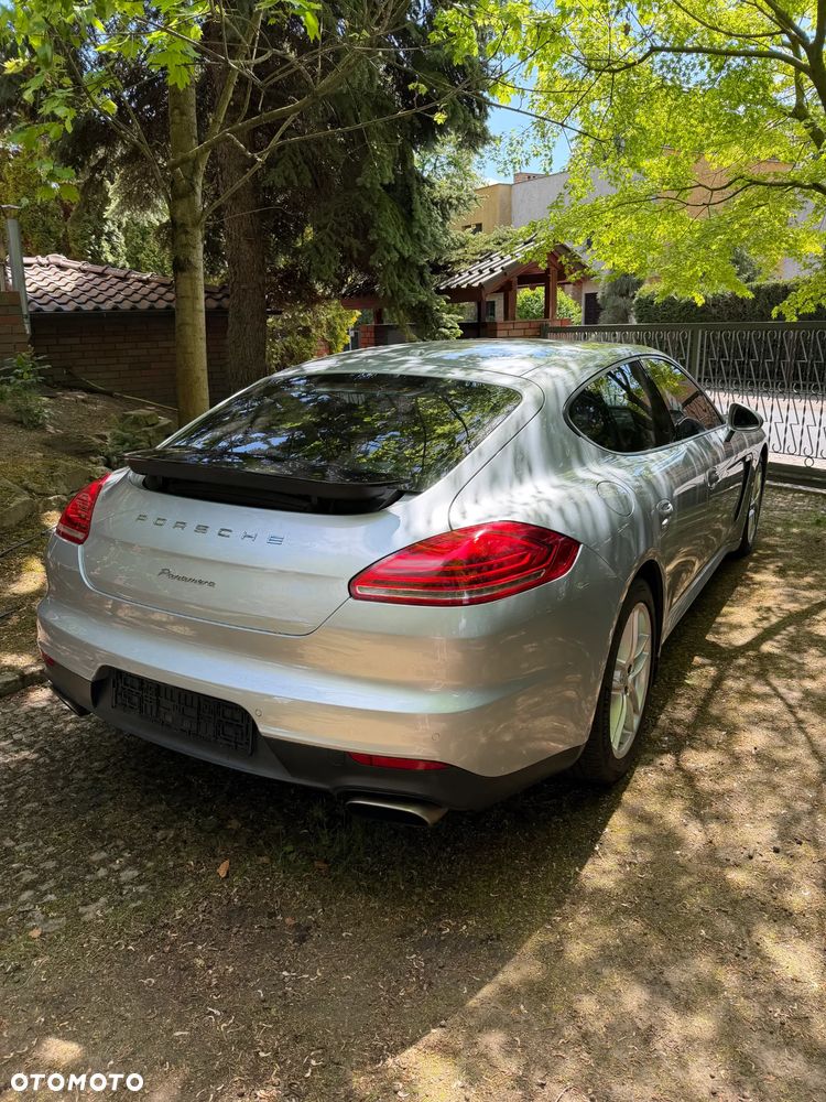Porsche Panamera PDK - 11