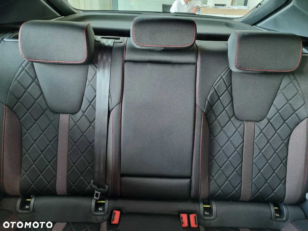 Skoda Octavia 2.0 TSI RS DSG - 23