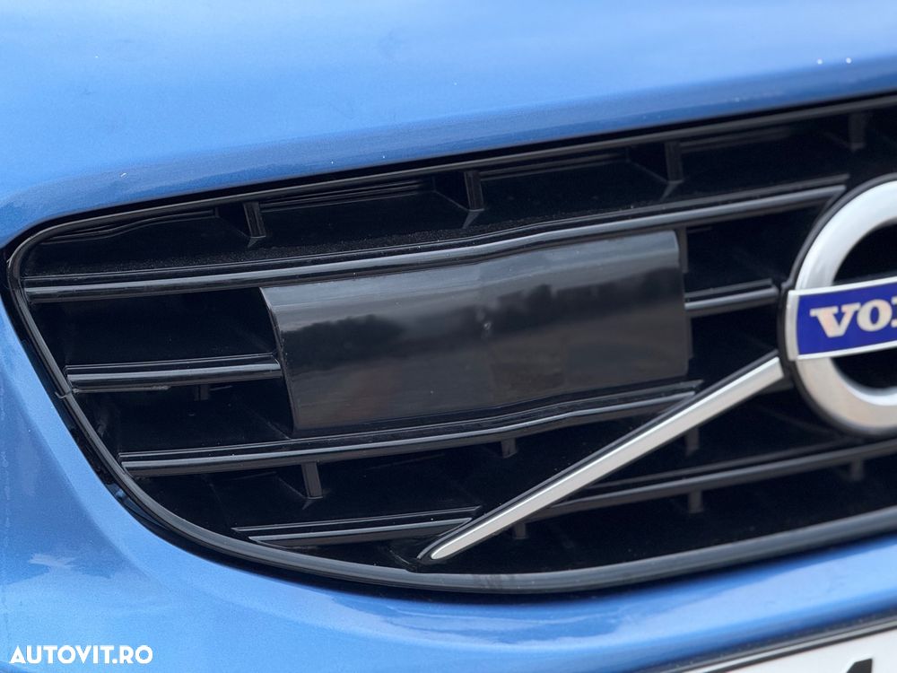 Volvo XC 60 ver-d4awd-start--stop-r--design - 14