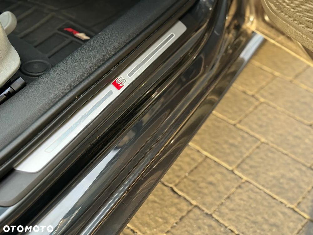 Audi A4 Avant - 6
