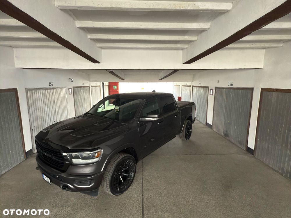 RAM 1500 Crew Cab Shortbed Laramie - 2