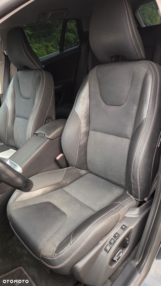 Volvo V60 D5 Geartronic RDesign - 14