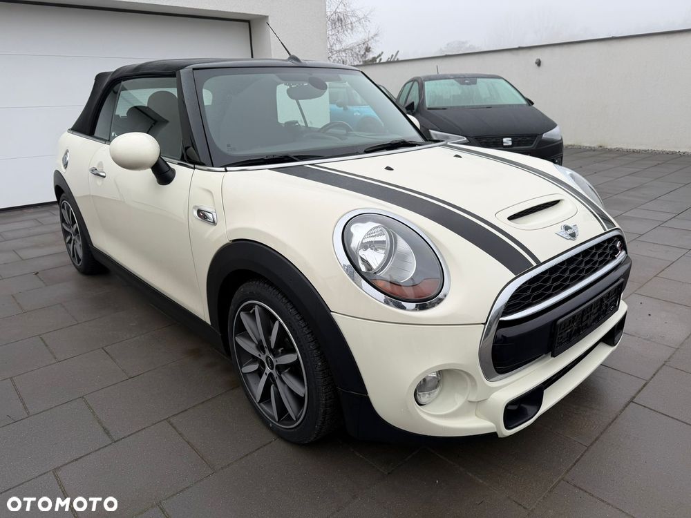 MINI Cooper S Sidewalk - 3