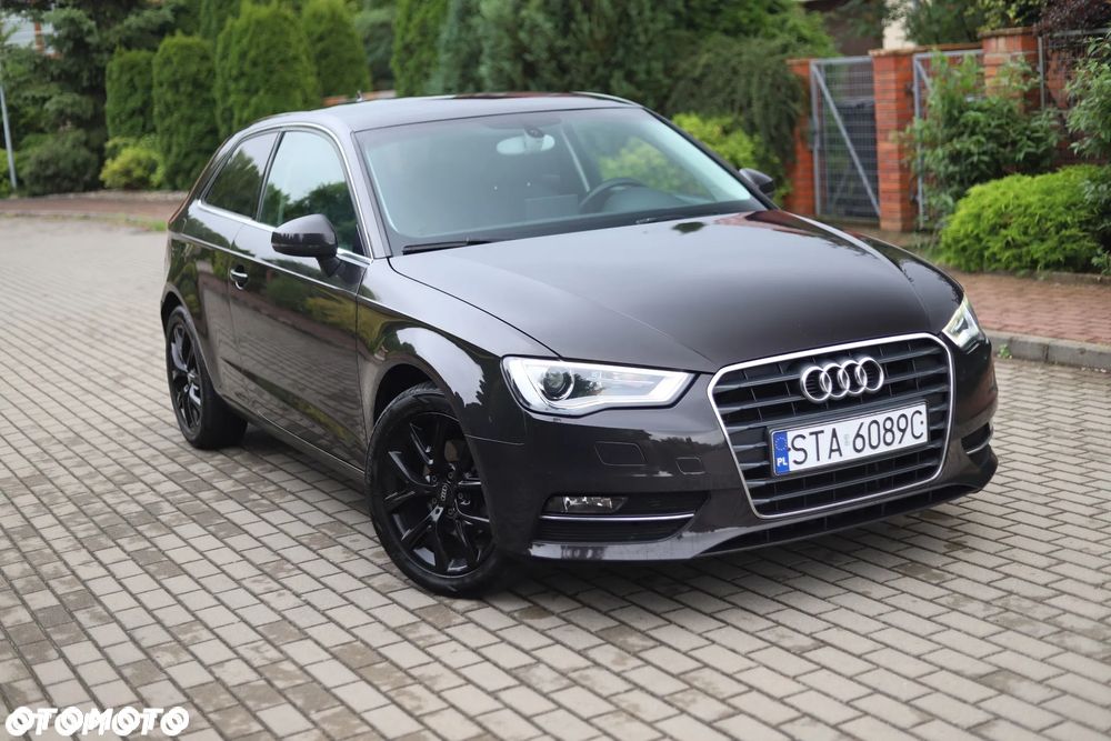 Audi A3 3-drzwiowe 1.6 TDI ultra Attraction - 2