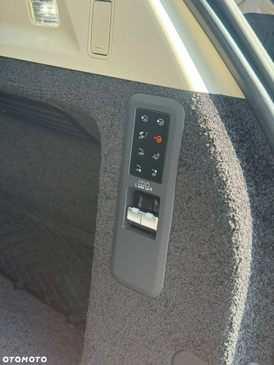 Land Rover Range Rover - 28