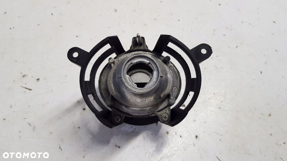 halogen prawy lewy Opel Mokka A - 6