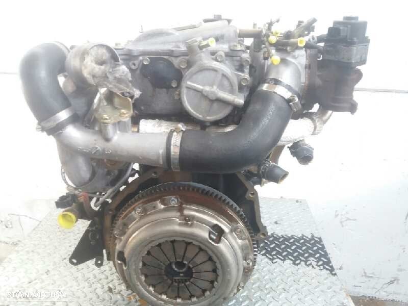 MOTOR COMPLETO NISSAN ALMERA II 2000 -YD22 - 3