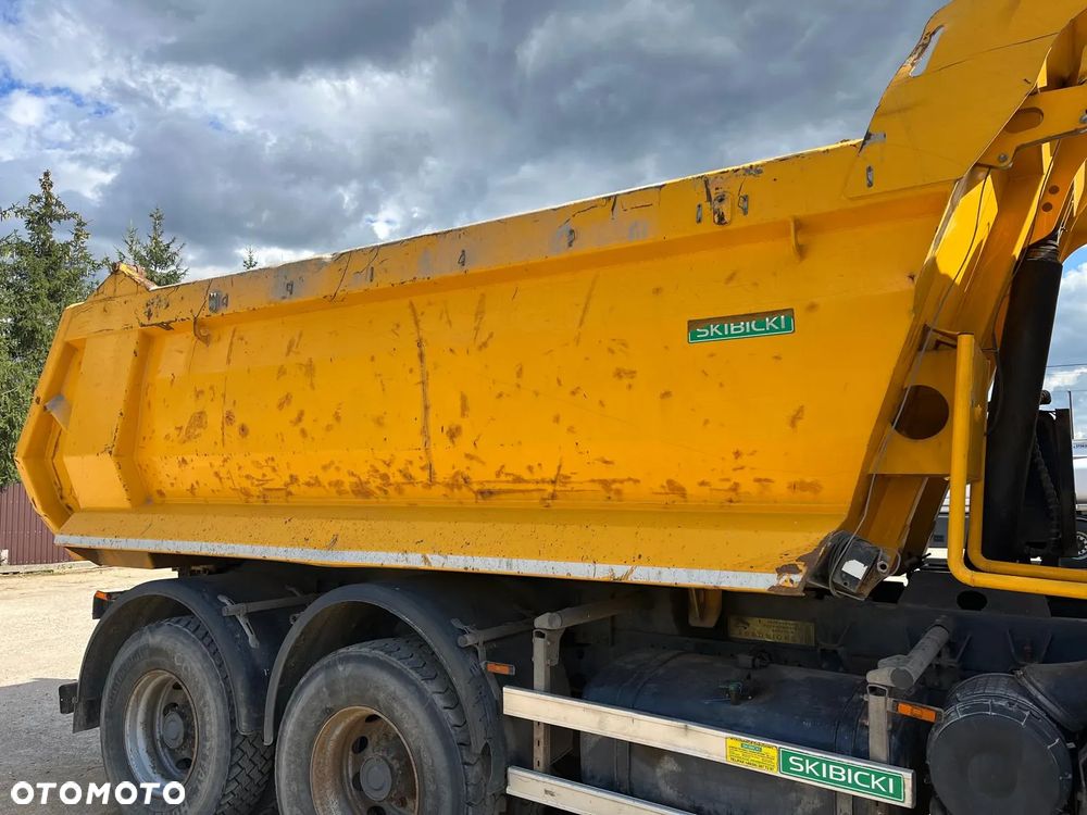 Renault KERAX 33DVB0 - 10