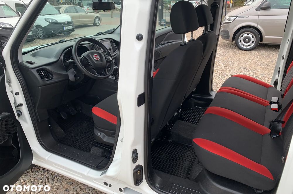 Fiat DOBLO MAXI SX DYNAMIC+ KOMBI VAN MINIBUS WZMOCNIONY 5cio osobowy N1 Homologacja cięż. HAK wpinany, Bagażnik dachowy, Alarm, Parktroniki, Halogeny, Podgrzewane fotele, Koła 16' MOCNY SILNIK 1.6 MultiJet, Emisja spalin Euro6, Skrzynia biegów 6cio stopniowa! - 4