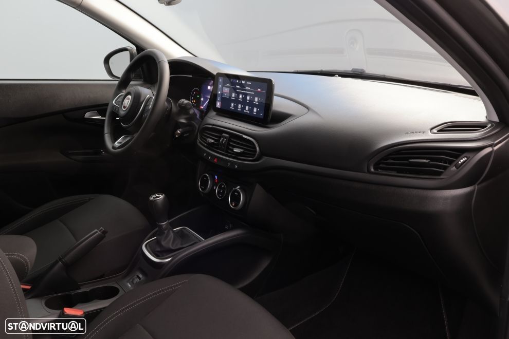 Fiat Tipo Station Wagon Cross 1.0 GSE T3 Cross - 22