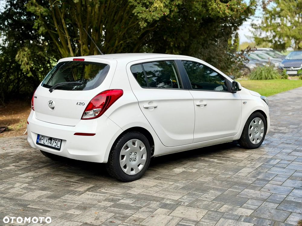Hyundai I20 2013 photo 3