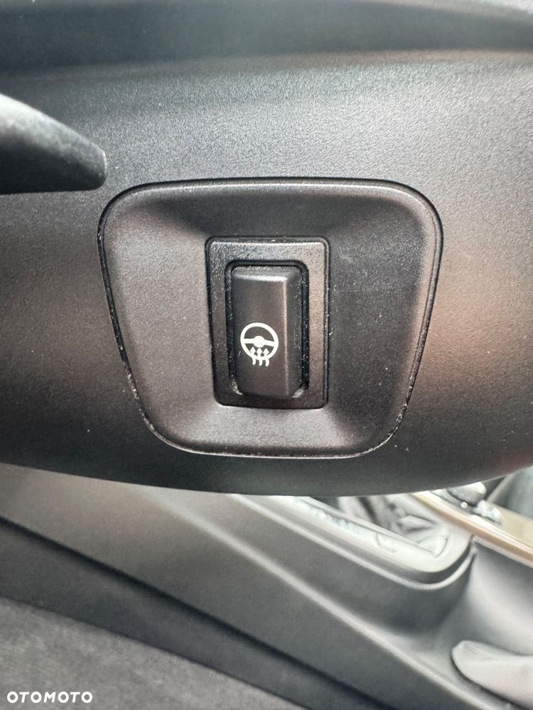 BMW Seria 3 320i Sport Line - 10