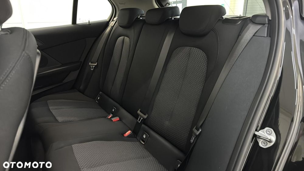 BMW Seria 1 118i Advantage - 18