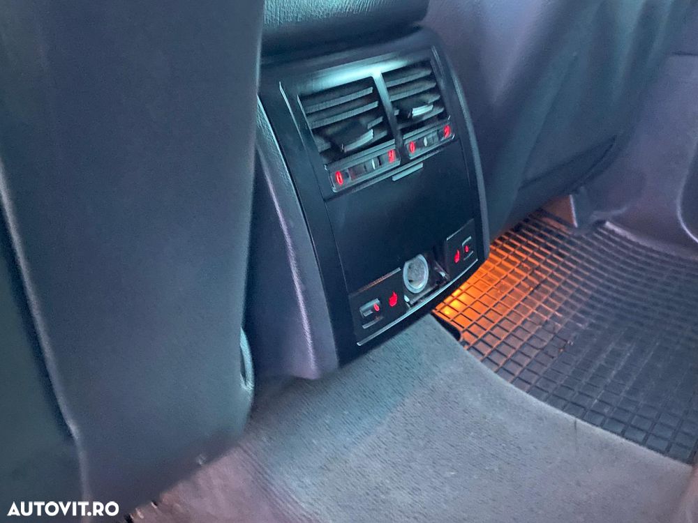 Volkswagen Touareg - 8