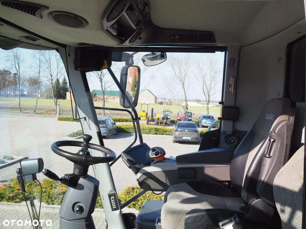 Claas Lexion 640 + V660 - 6