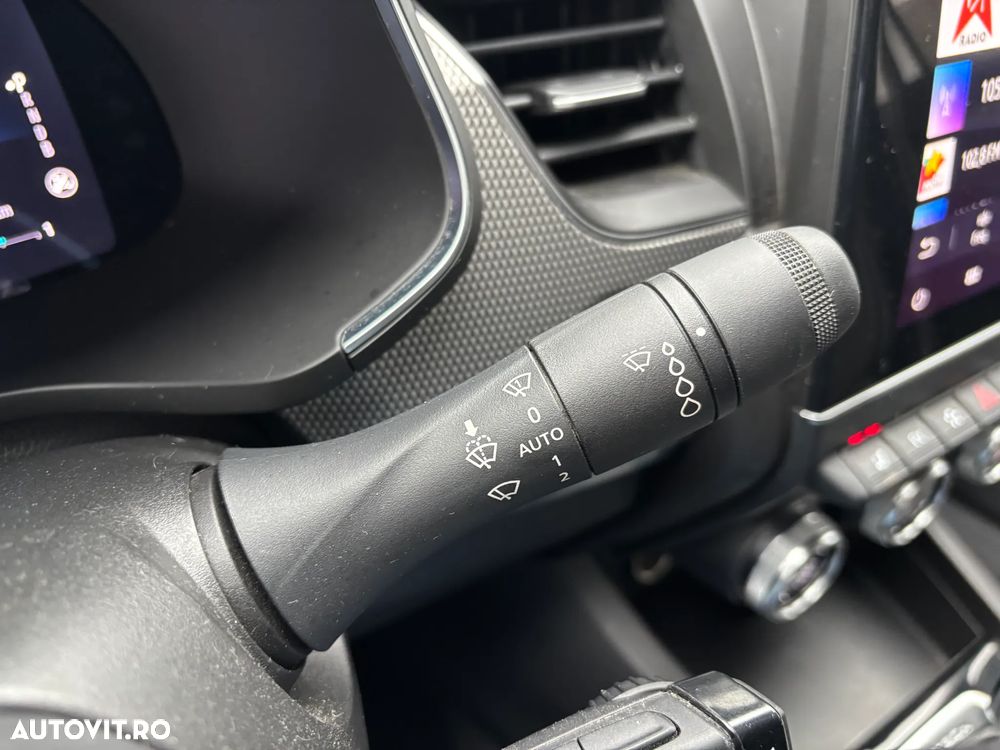 Renault Arkana E-TECH Hybrid Intens - 13