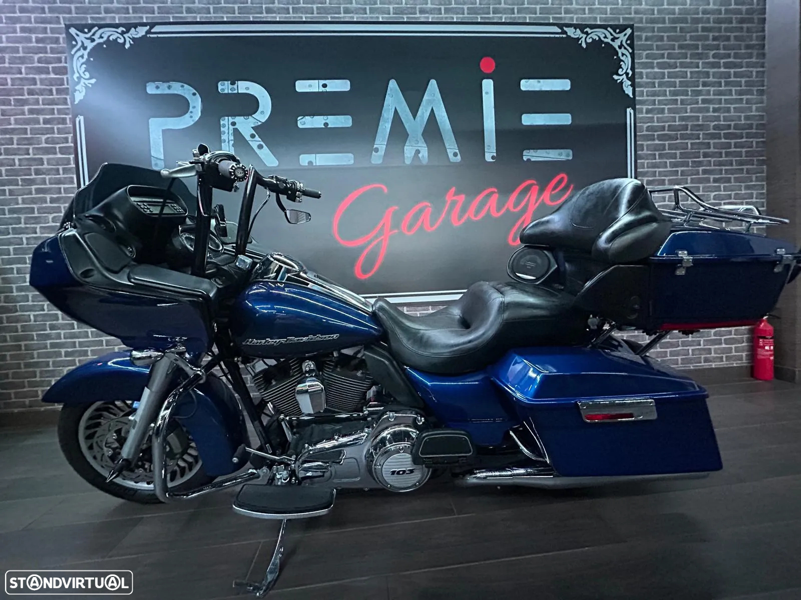 Harley-Davidson FLHTCU ROAD GLIDE - 19