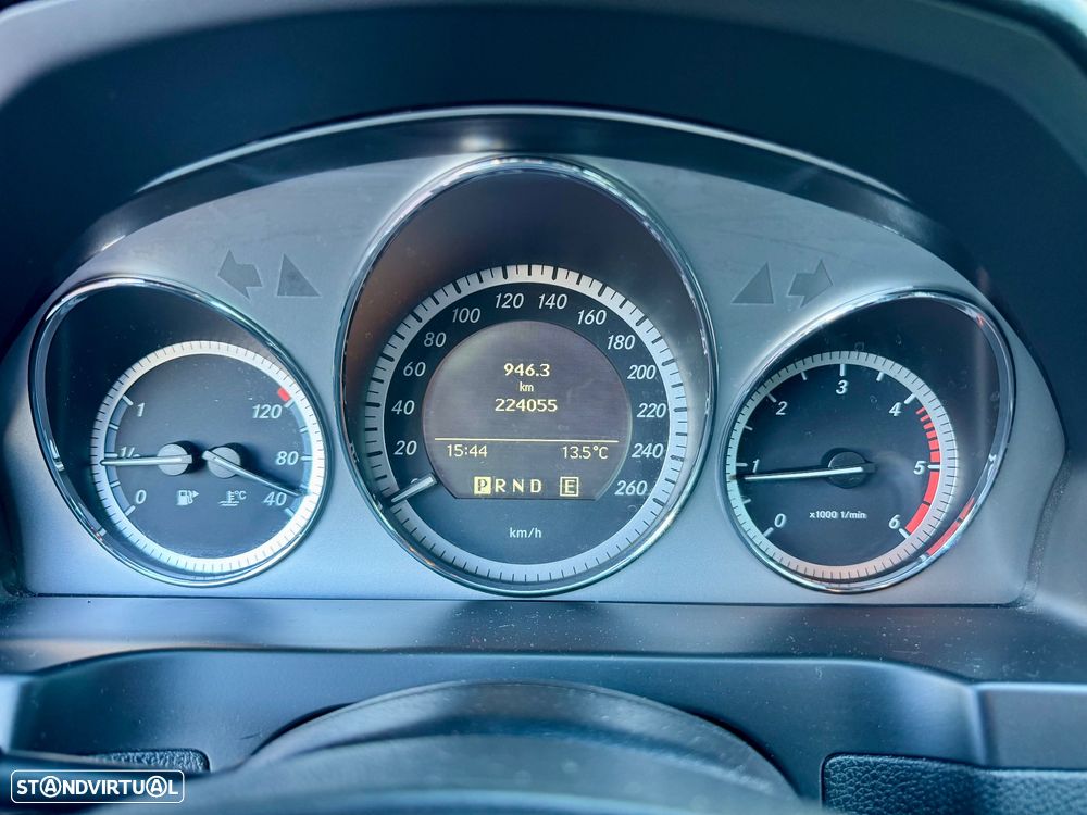 Mercedes-Benz C 220 Station CDI DPF Auto BlueEFFICIENCY Avantgarde - 20