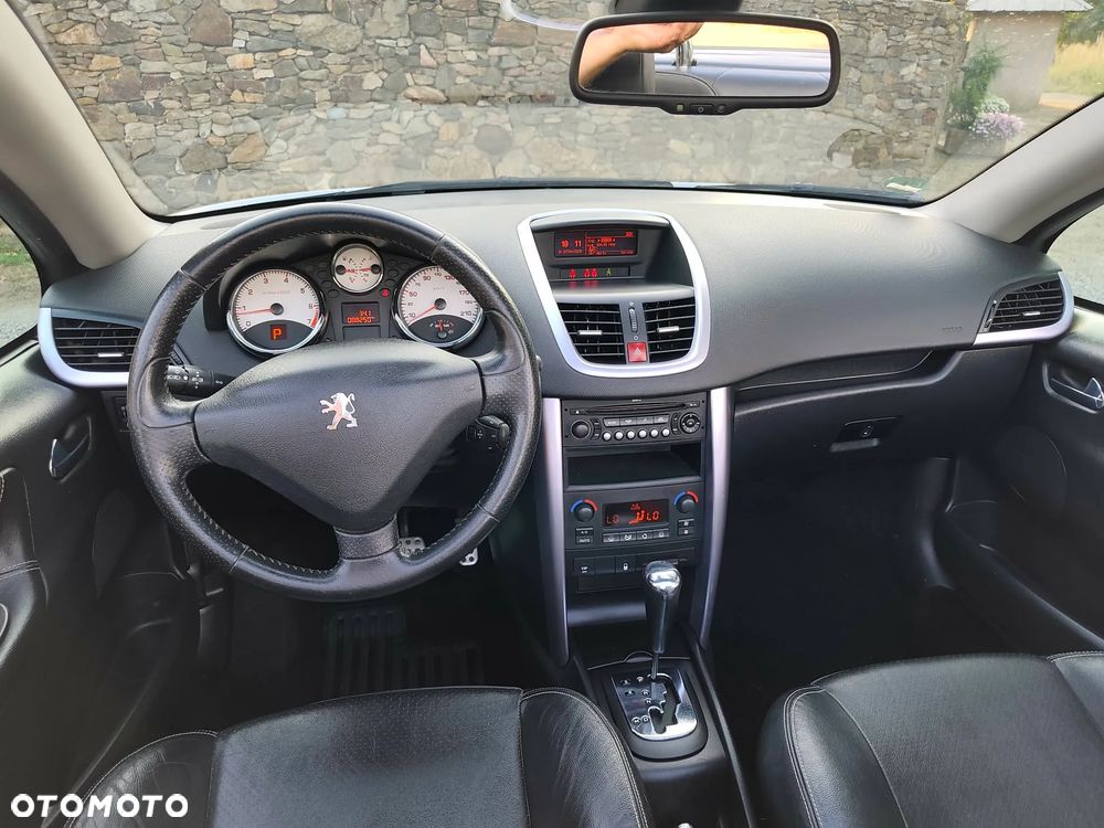 Peugeot 207 120 Automatik Premium - 18