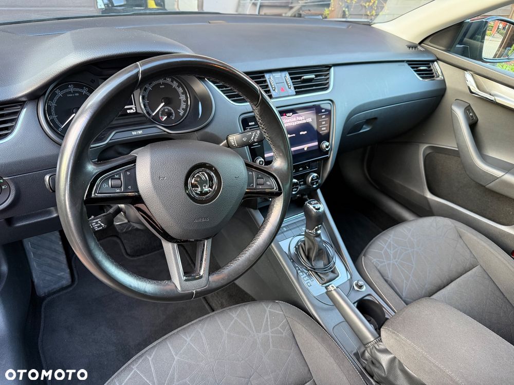 Skoda Octavia 1.8 TSI 4x4 Clever DSG - 9