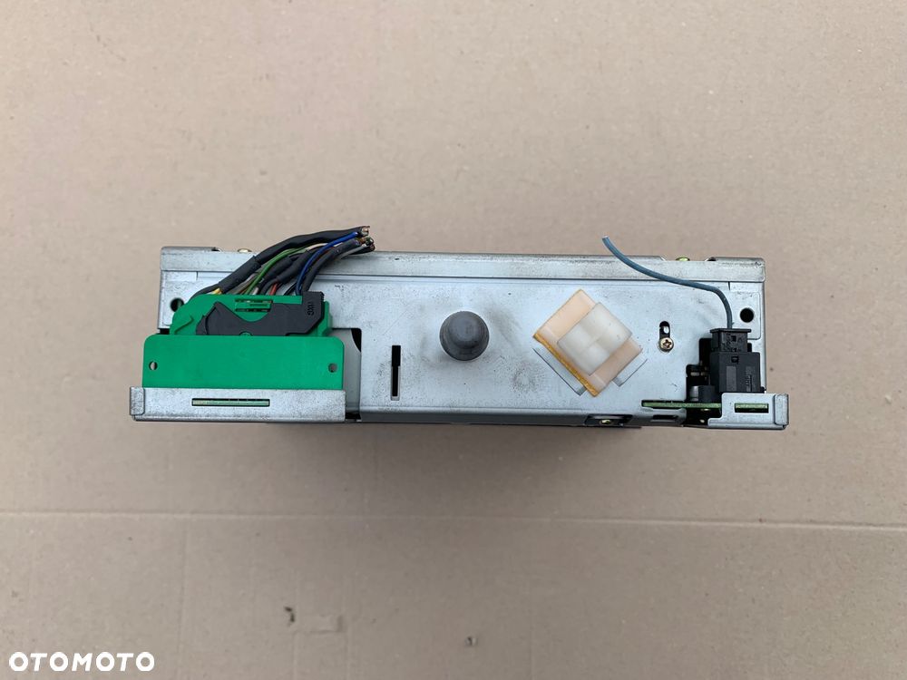 8200300862 radio fabryczne cabasse renault scenic II 2 - 4