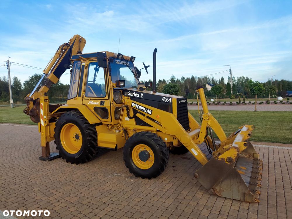 Caterpillar 428B , KOPARKO-ŁADOWARKA  , NOWE OPONY , Z FIRMY PAŃSTWOWEJ , STAN SUPER - 16