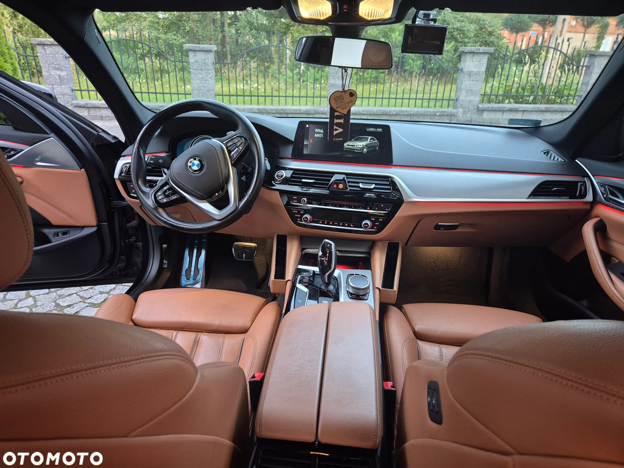 BMW Seria 5 520d M Sport - 12