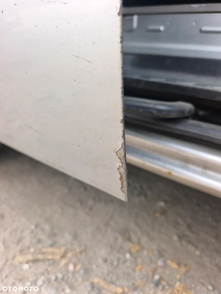 Drzwi przesuwne z szybą boczne Mercedes Sprinter w906 srebrne L766 niskie długie h1 - 5
