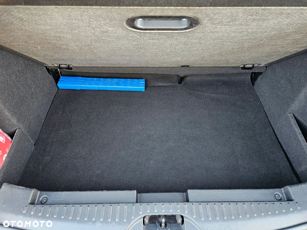 Ford B-MAX 1.4 SYNC Edition - 28