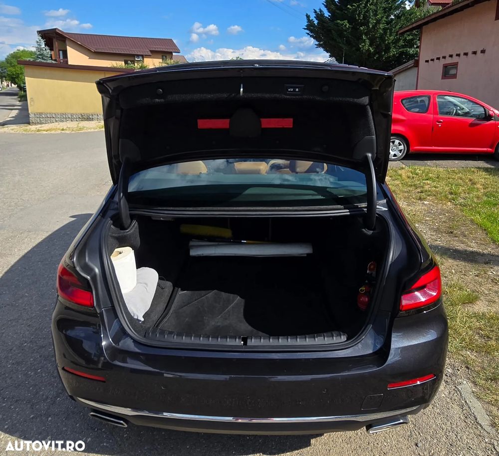 BMW Seria 5 520d EfficientDynamics Edition AT - 26