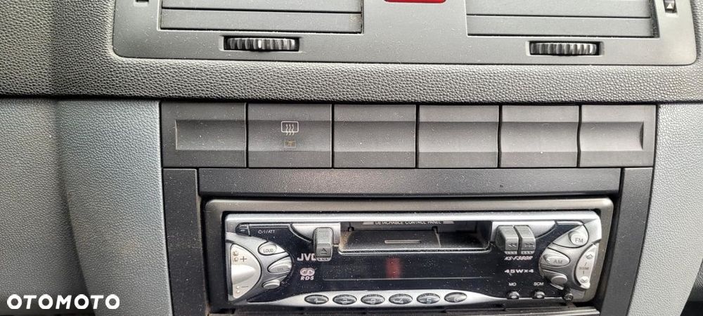 Skoda Fabia I wyłącznik przełącznik ogrzewanej szyby tylnej