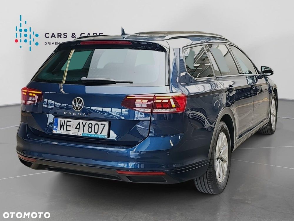 Volkswagen Passat Variant 2.0 TDI EVO Essence DSG - 25