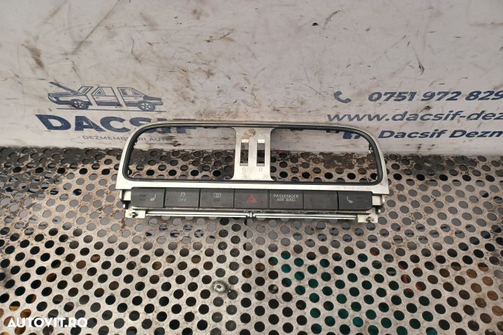 Buton avarie Volkswagen VW Polo 5 6R  [din 2009 pana  2015] seria Hatchback 3-usi 1.2 TSI MT (90 hp - 1