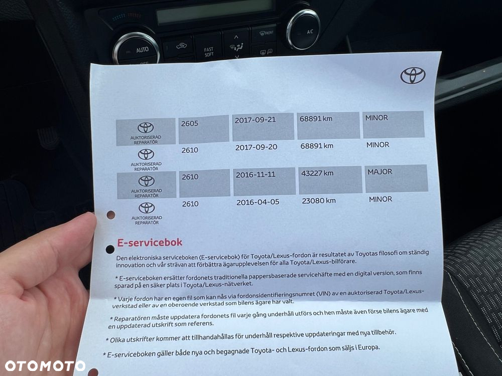 Toyota Auris 1.8 VVT-i Hybrid Automatik Touring Sports Comfort - 28