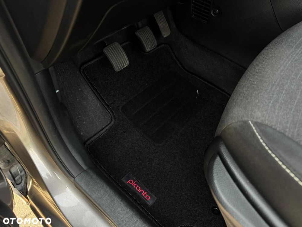 Kia Picanto 1.0 M - 11