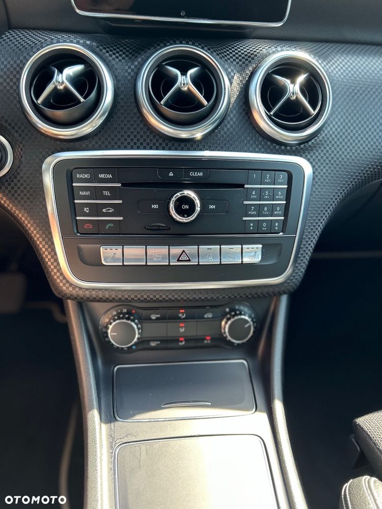 Mercedes-Benz Klasa A 220 d 4Matic 7G-DCT - 22