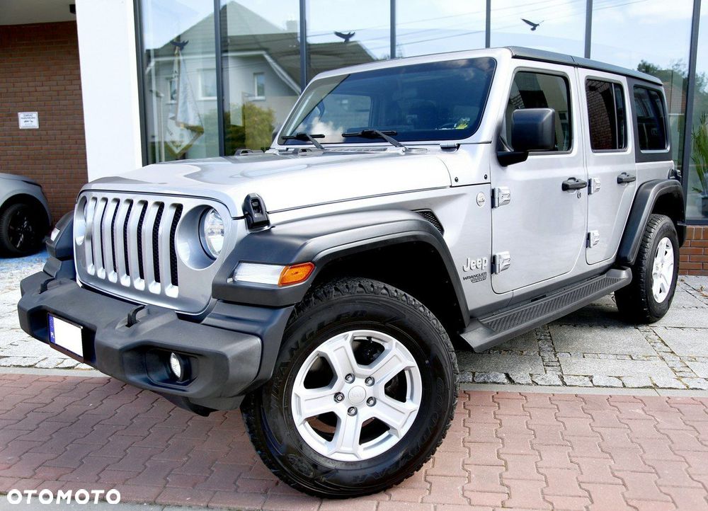 Jeep Wrangler - 33