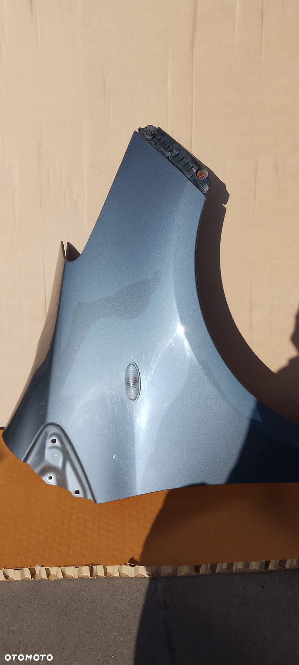 Toyota Yaris Ts Sport 2 II Części Błotnik Prawy Przód Przedni 1F6