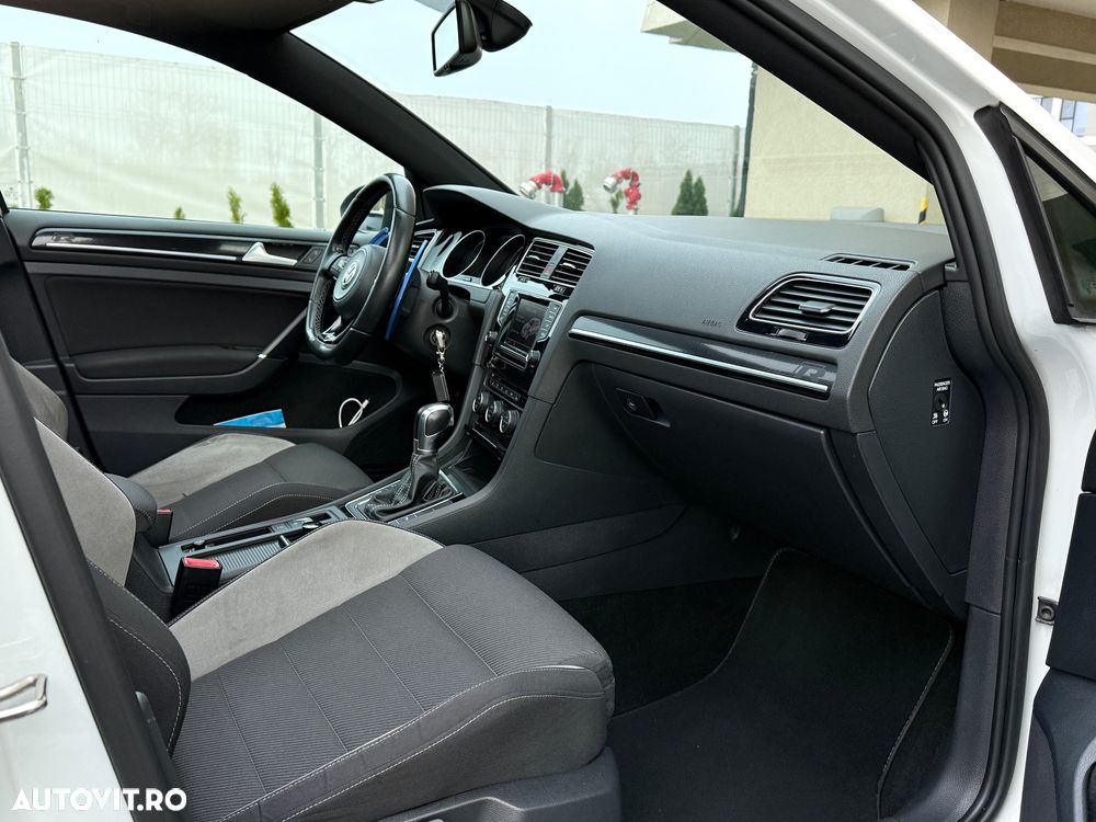 Volkswagen Golf R 4Motion BlueMotion Technology DSG - 7