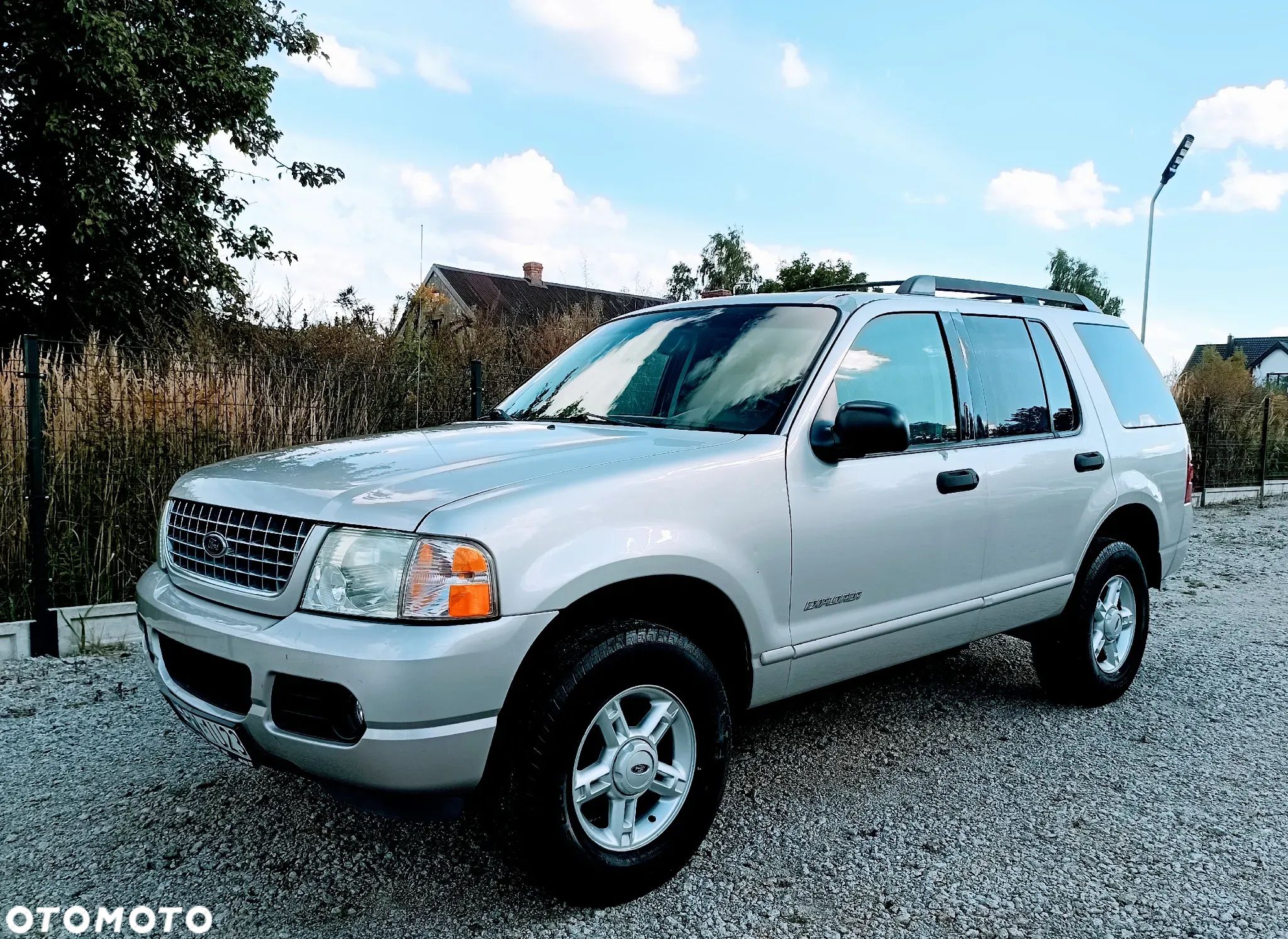 Ford Explorer 4.0 - 1