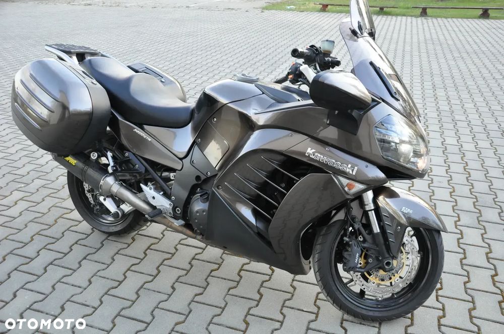 Kawasaki GTR - 1