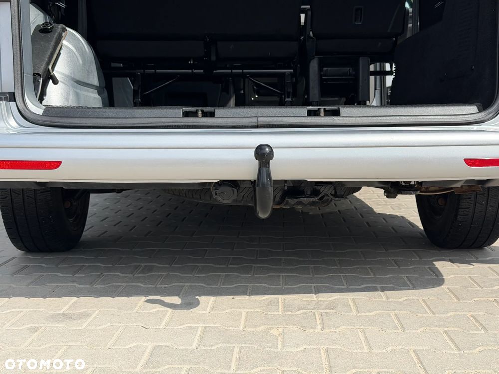 Volkswagen TRANSPORTER KOMBI 9 cio osobowy Business VAN T6.1, 2.0TDI 150KM Napęd 4Motion, T6 4x4 plus reduktor napędów, 2 Strefowe OGRZEWANIE i KLIMATYZACJA WEBASTO 5kW, Tylne drzwi skrzydłowe, Hak Holowniczy 2.5t. Wymieniony rozrząd - Pełen Serwis ASO VW Emisja spalin Euro-6 DG - 29